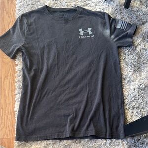 Under Armour kid’s Charcoal Freedom Tee